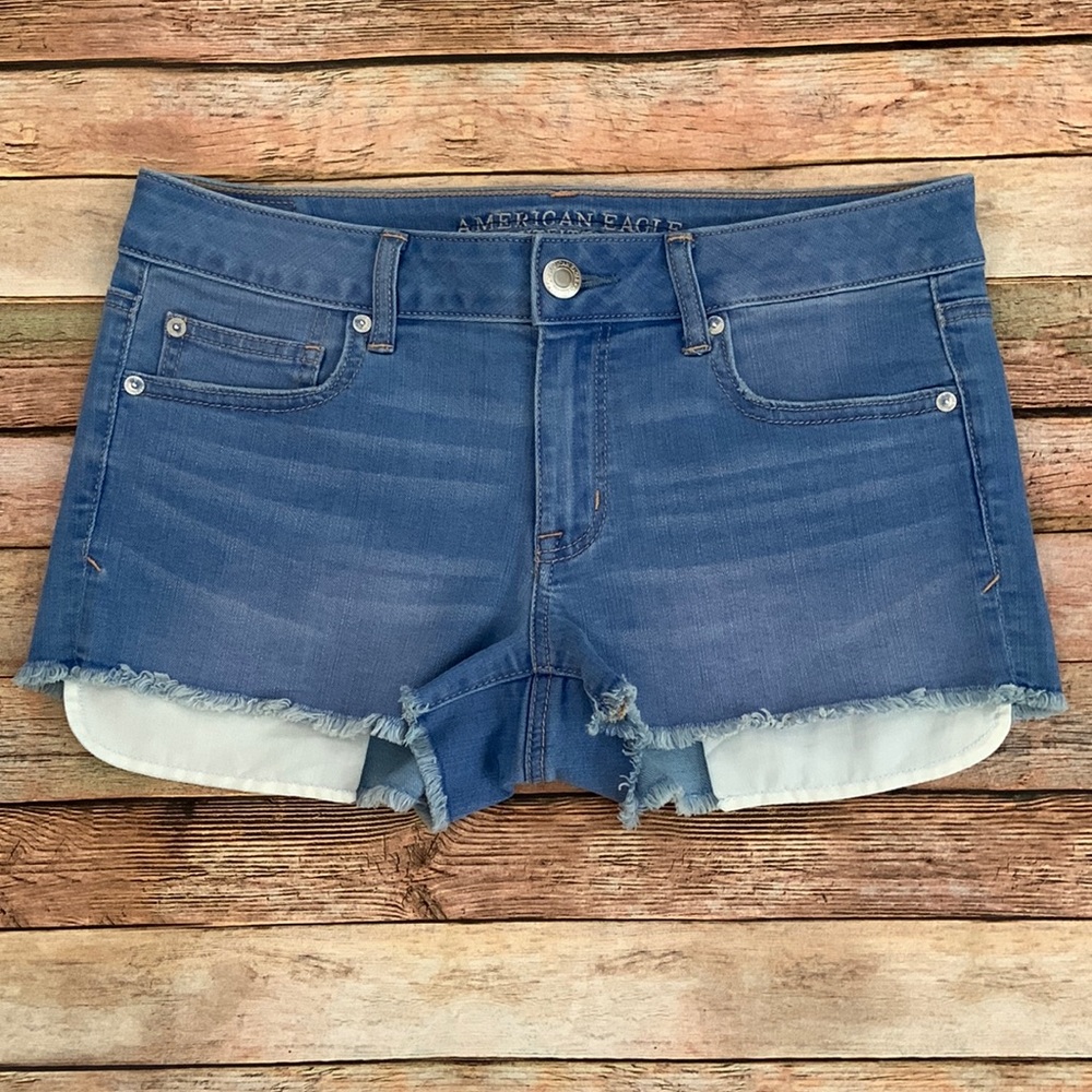 NWOT American Eagle Shortie Denim Shorts
